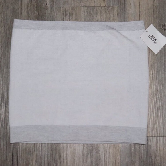 ❌SOLD❌Urban Outfitters Out From Under tube top - Picture 4 of 4